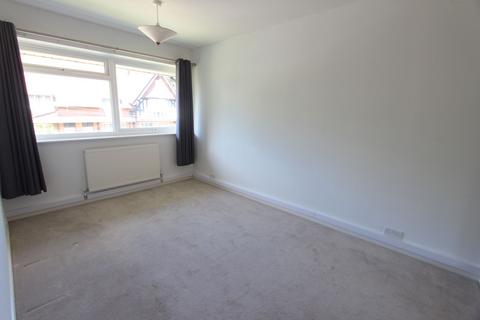 3 bedroom flat for sale, Fentham Road, Hampton-In-Arden, B92
