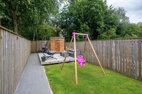 42 Carleton Drive, Giffnock, Glasgow, G46 6AQ