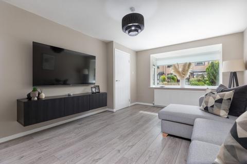 42 Carleton Drive, Giffnock, Glasgow, G46 6AQ