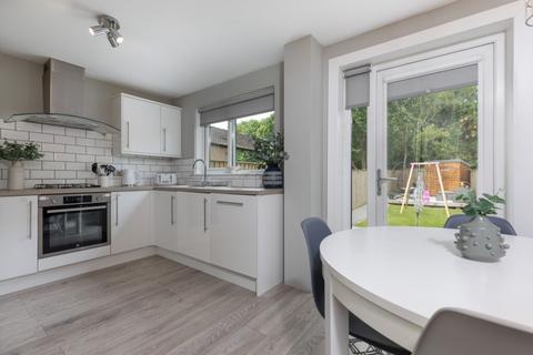 42 Carleton Drive, Giffnock, Glasgow, G46 6AQ