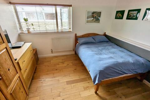 4 Dovedale Avenue, Shirley, Solihull, B90 2AP