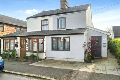 2 bedroom semi-detached house for sale, High Street, Aylesbury HP18