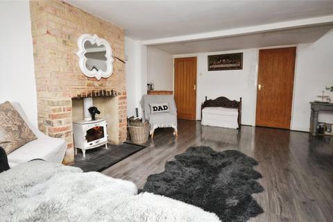 2 bedroom semi-detached house for sale, High Street, Aylesbury HP18