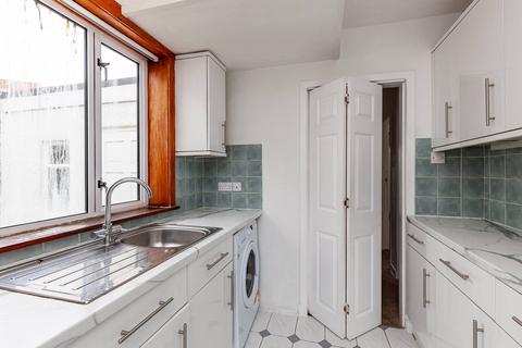 1 Silverknowes Bank, Edinburgh, EH4 5PE