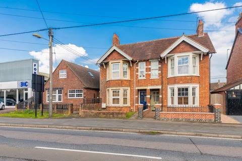 1 bedroom apartment for sale, Banbury Road, Oxfordshire OX26