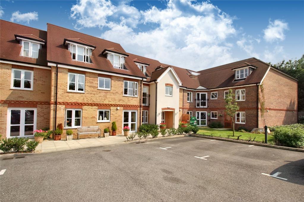 Buckingham Road, Brackley NN13 1 bed apartment for sale £125,000