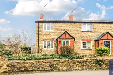18 Bell Lane, Syresham, Brackley, NN13 5HP