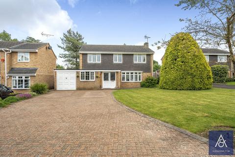 4 bedroom detached house for sale, Church Leys, Brackley NN13