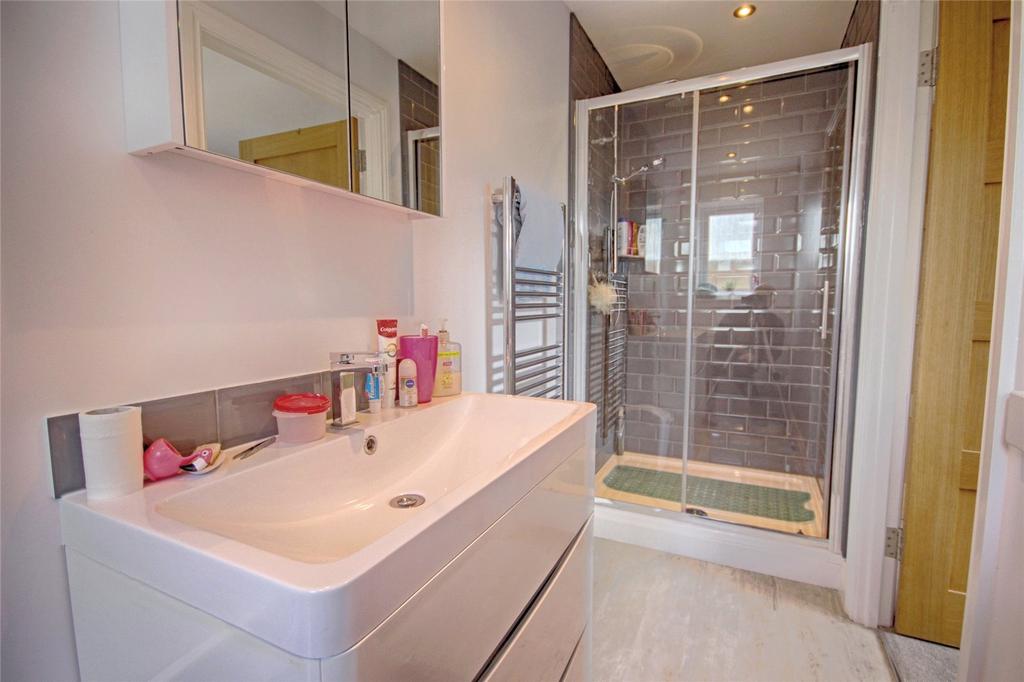 En-Suite Shower