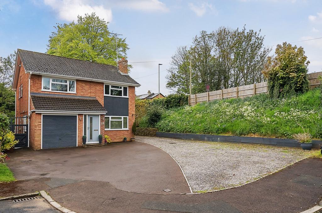 Grovelands Close, Charlton Kings... 4 bed detached house for sale £