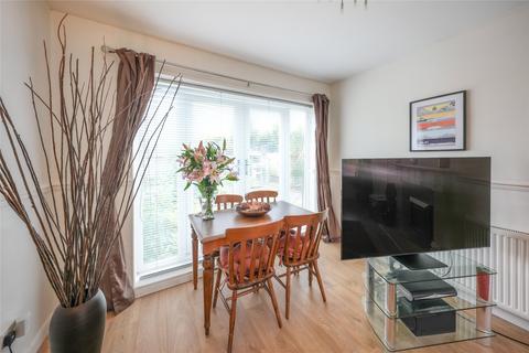 90 Easedale Gardens, Gateshead, NE9 6LY