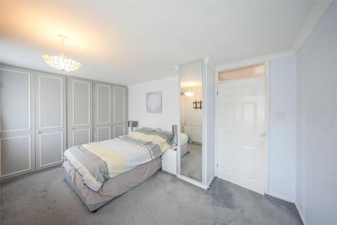 90 Easedale Gardens, Gateshead, NE9 6LY