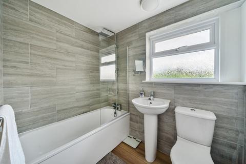 40 Maple Drive, Charlton Kings, Cheltenham, GL53 8PD