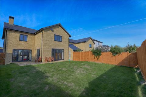 17 Clover Drive, Cheltenham, GL52 3JR