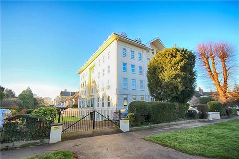 2 bedroom apartment for sale, Westbourne Drive, Cheltenham, Gloucestershire