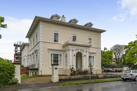 2 bedroom apartment for sale, Lansdown Crescent, Cheltenham, Gloucestershire