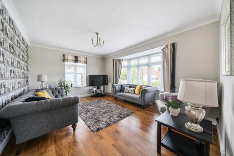 2 Ravensgate Road, Charlton Kings, Cheltenham, GL53 8NN
