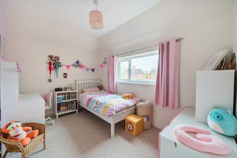 48 Byron Road, St Marks, Cheltenham, GL51 7EZ