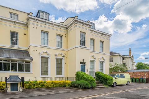 2 bedroom apartment for sale, Pittville Circus, Cheltenham, Gloucestershire