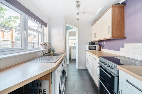 2 bedroom terraced house for sale, London Road, Charlton Kings, Cheltenham