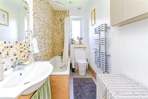 16 Hartland Road, Morden, SM4 6LZ