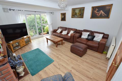 2 bedroom bungalow for sale, Ridgeway Avenue, Dunstable LU5