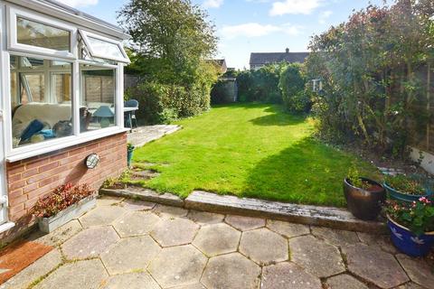 25 Borrowdale Avenue, Dunstable, LU6 3PG