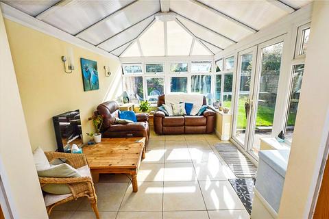 25 Borrowdale Avenue, Dunstable, LU6 3PG