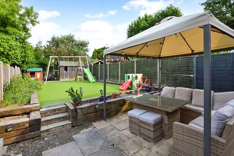 55 Garden Road, Dunstable, LU6 3JD
