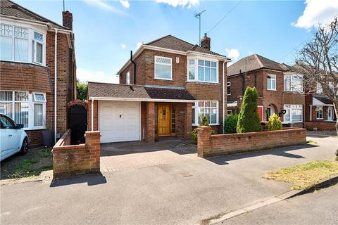 106 Douglas Crescent, Houghton Regis, Dunstable, LU5 5AT