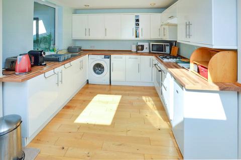 58 Garden Road, Dunstable, LU6 3JD