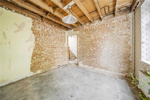 35 First Avenue, Dunstable, LU6 3AJ