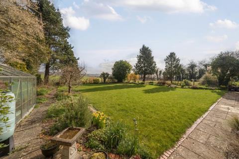 2 Brightwell Avenue, Totternhoe, Dunstable, LU6 1QT