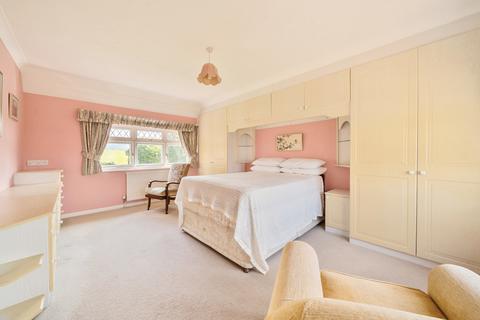 2 Brightwell Avenue, Totternhoe, Dunstable, LU6 1QT