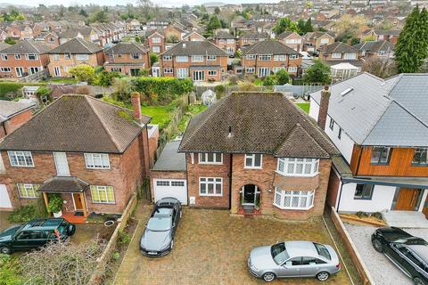 25 First Avenue, Dunstable, LU6 3AJ