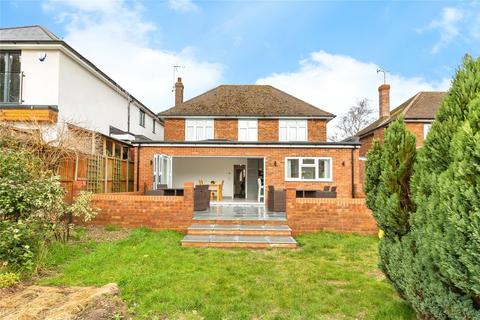 25 First Avenue, Dunstable, LU6 3AJ