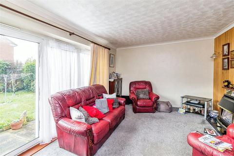 26 Buttermere Avenue, Dunstable, LU6 3PD