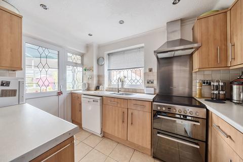 6 Bunhill Close, Dunstable, LU6 1TH