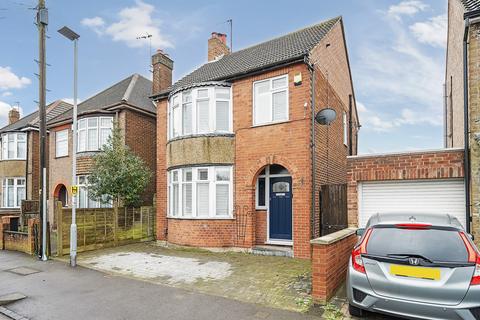 3 bedroom detached house for sale, Borough Road, Bedfordshire LU5