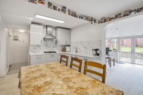 226 Jeans Way, Dunstable, LU5 4PS