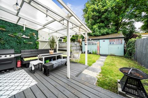 72 Brookfield Avenue, Houghton Regis, Dunstable, LU5 5TR