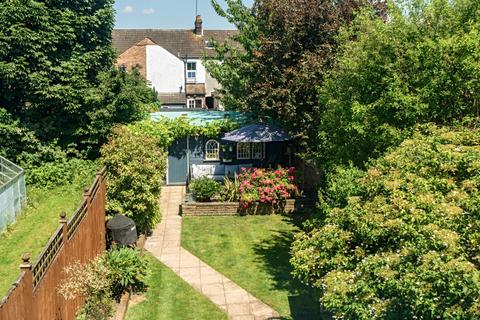 4 bedroom semi-detached house for sale, Priory Road, Bedfordshire LU5