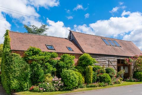 3 bedroom barn conversion for sale, Church End, Bishampton, Worcestershire WR10 2LT