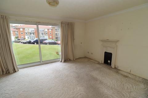 2 bedroom flat for sale, Sutton Place, Bexhill-on-Sea, TN40