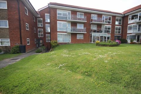 2 bedroom flat for sale, Sutton Place, Bexhill-on-Sea, TN40