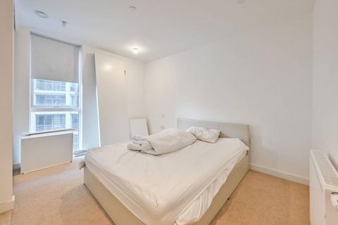 1 bedroom flat to rent, Discovery Tower, Canning Town, London, E16