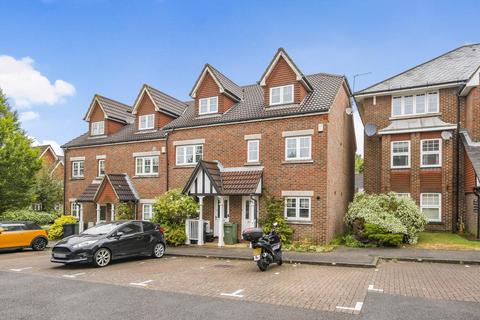 3 bedroom terraced house for sale, Fawcett Close, Streatham