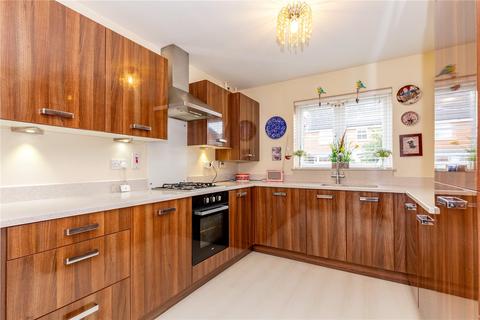 3 bedroom detached house for sale, Brickhill Way, Buckingham MK18