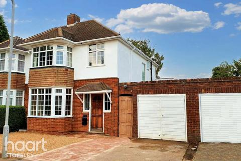 3 bedroom semi-detached house for sale, Greenways, Luton