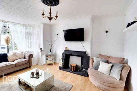 23 Greenways, Luton, LU2 8BL